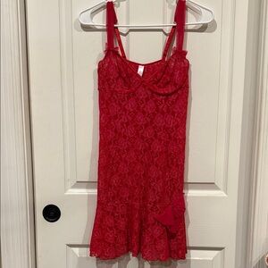 Elegant Red Lace Chemise
